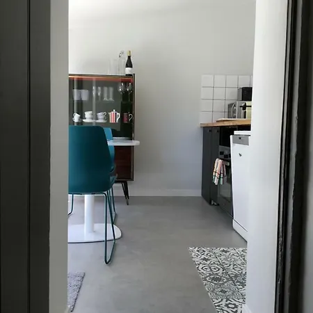 Studio Le Garage Apartment *